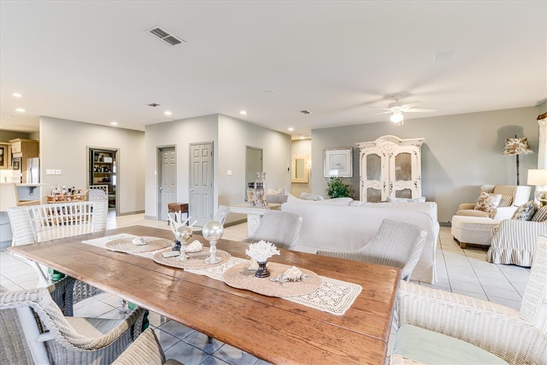 488 Margo Ln Property Photo 13