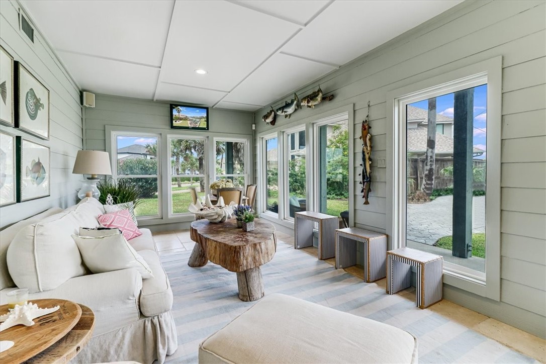 488 Margo Ln Property Photo 33