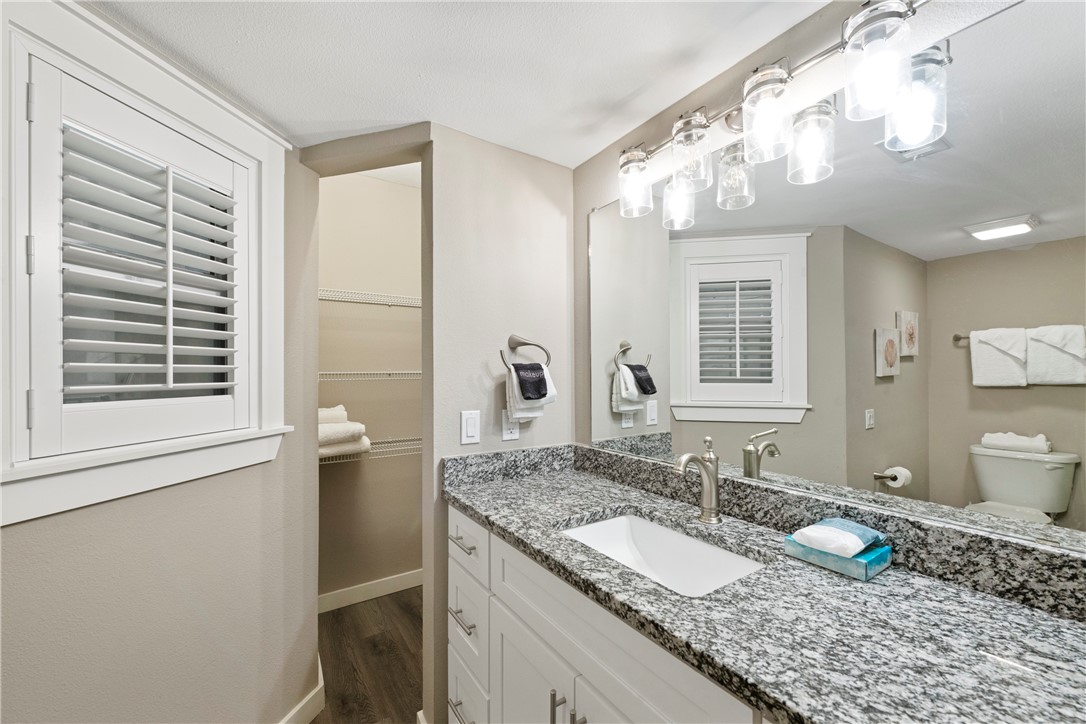 800 Sandcastle Dr 307 Property Photo 10