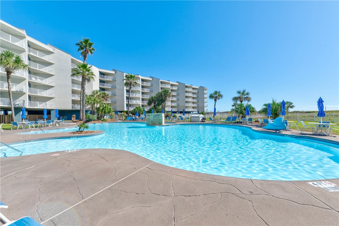 800 Sandcastle Dr 307 Property Photo 16