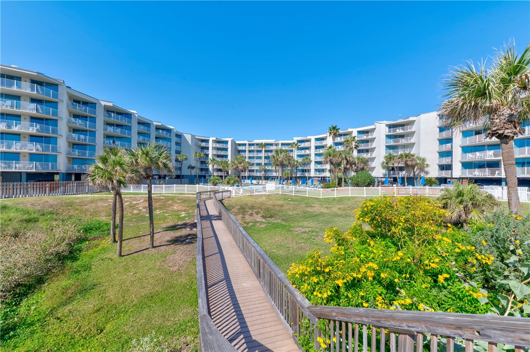 800 Sandcastle Dr 307 Property Photo 22