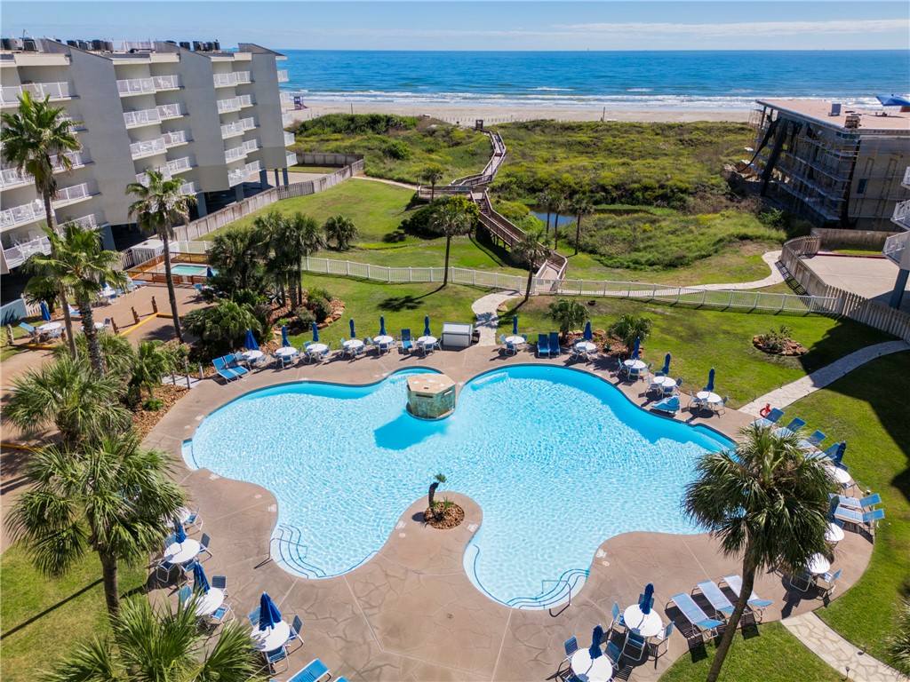 800 Sandcastle Dr 415 Property Photo 2