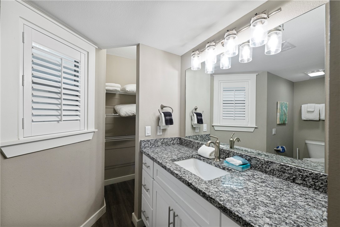 800 Sandcastle Dr 415 Property Photo 11