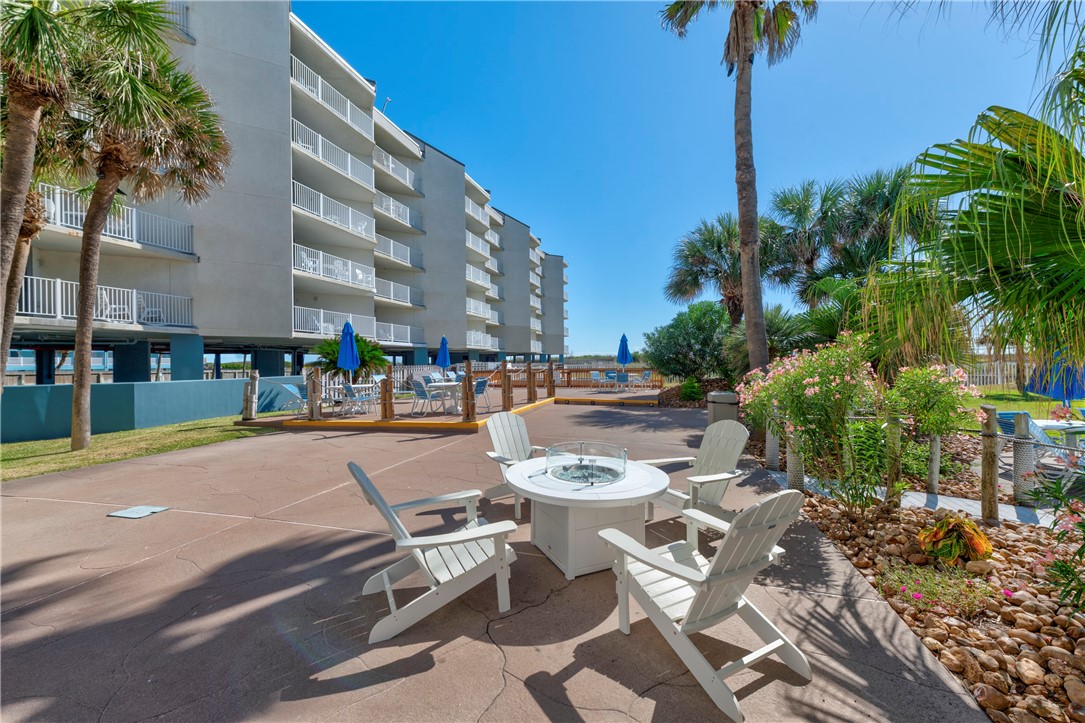 800 Sandcastle Dr 415 Property Photo 17