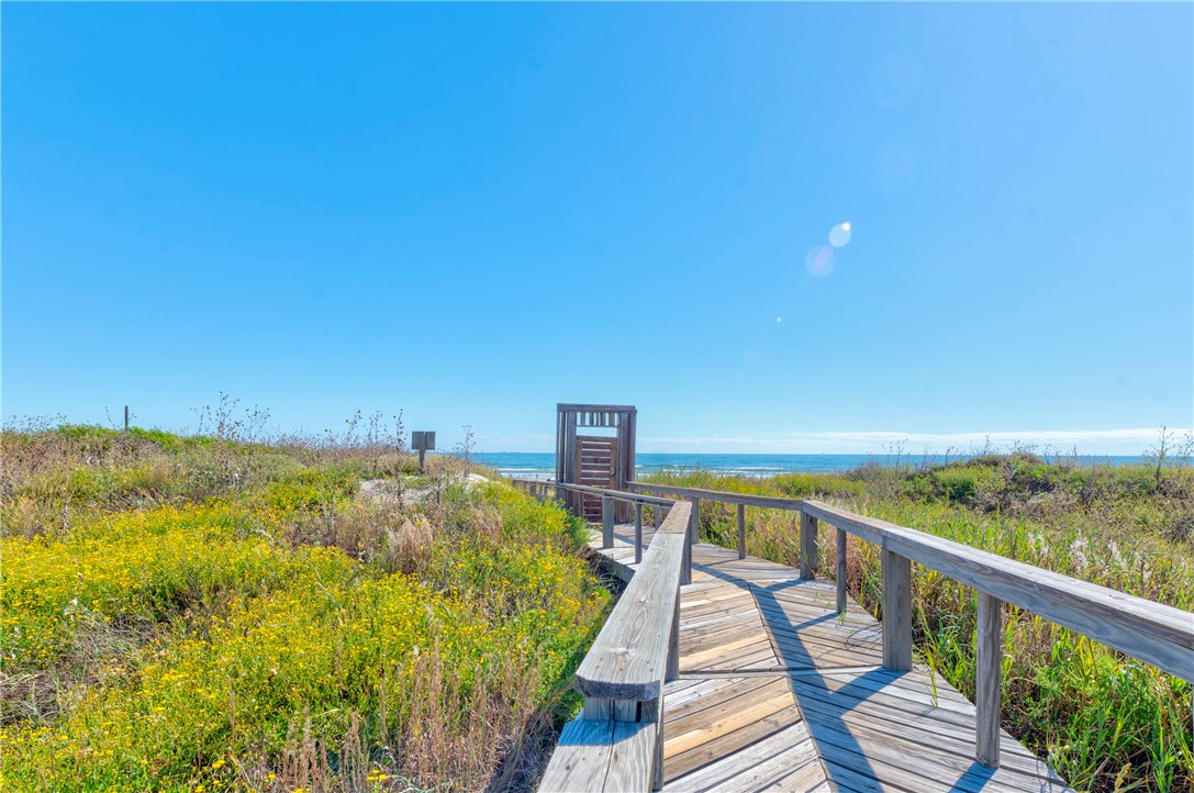 800 Sandcastle Dr 415 Property Photo 21