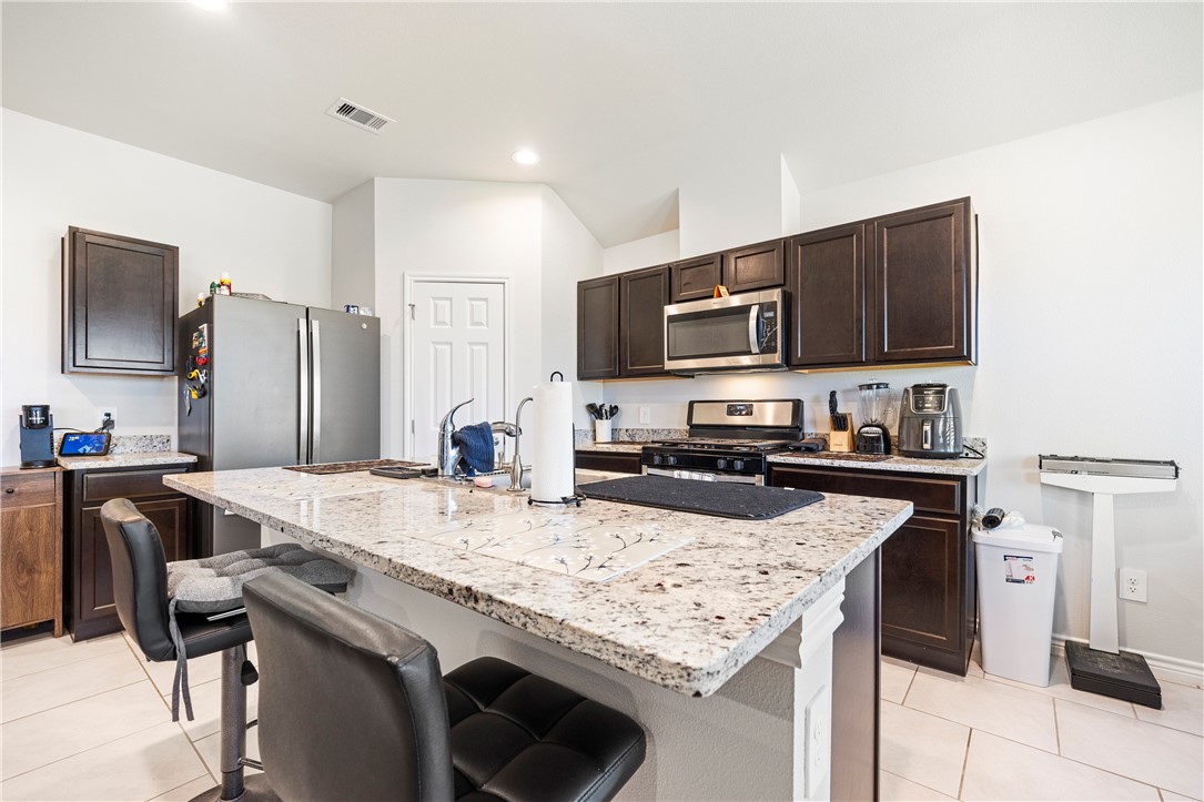 1914 Secretariat Dr Property Photo 5