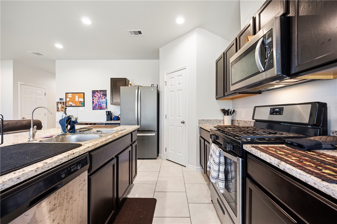 1914 Secretariat Dr Property Photo 6