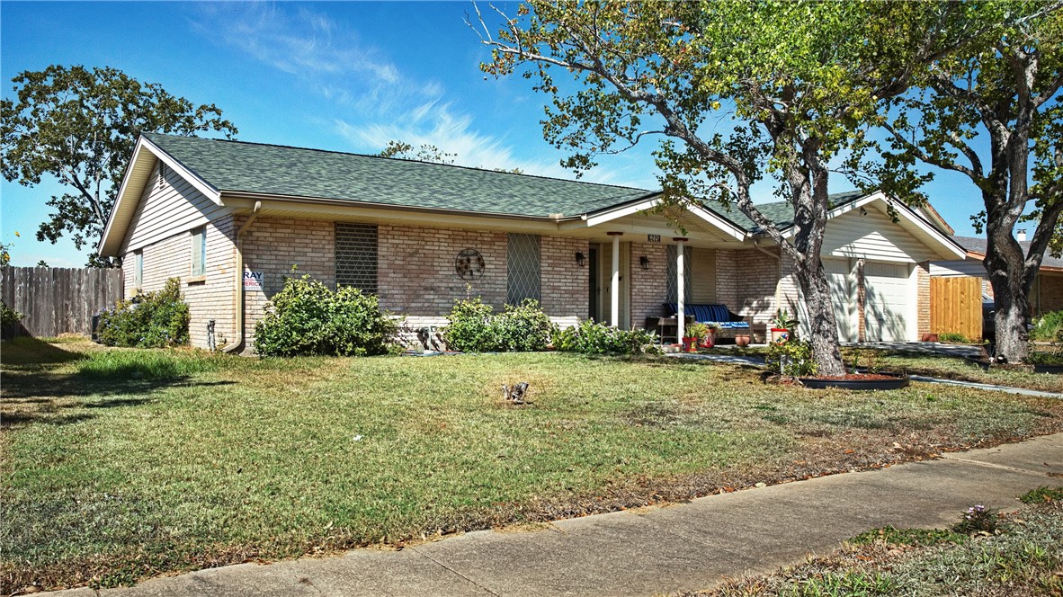 6225 Sweeney Dr Property Photo 1