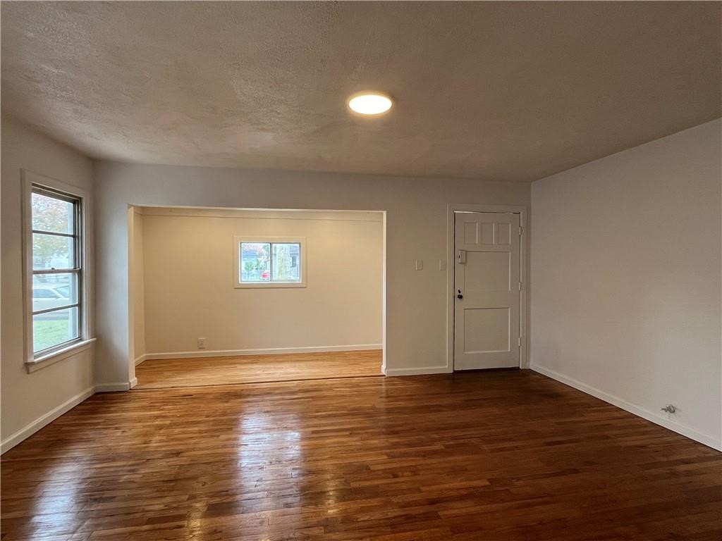 4329 Carlton St Property Photo 4