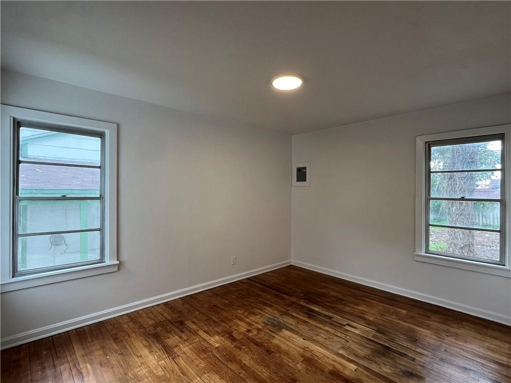 4329 Carlton St Property Photo 6