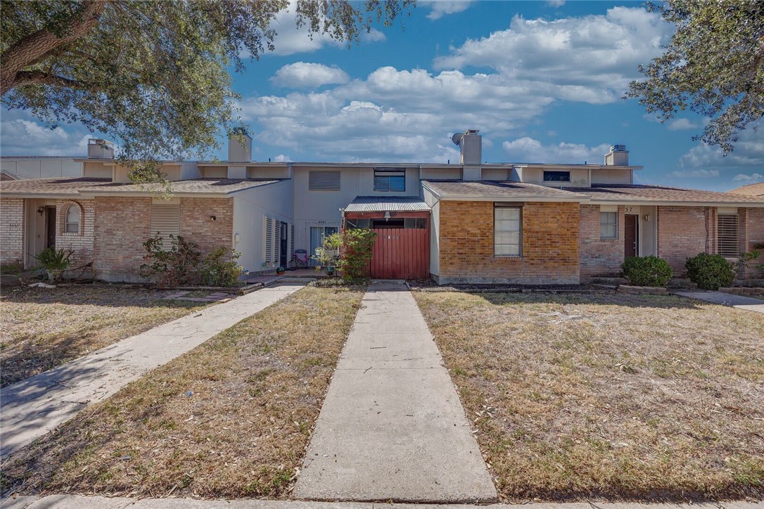 4039 Killarmet Dr Property Photo 1