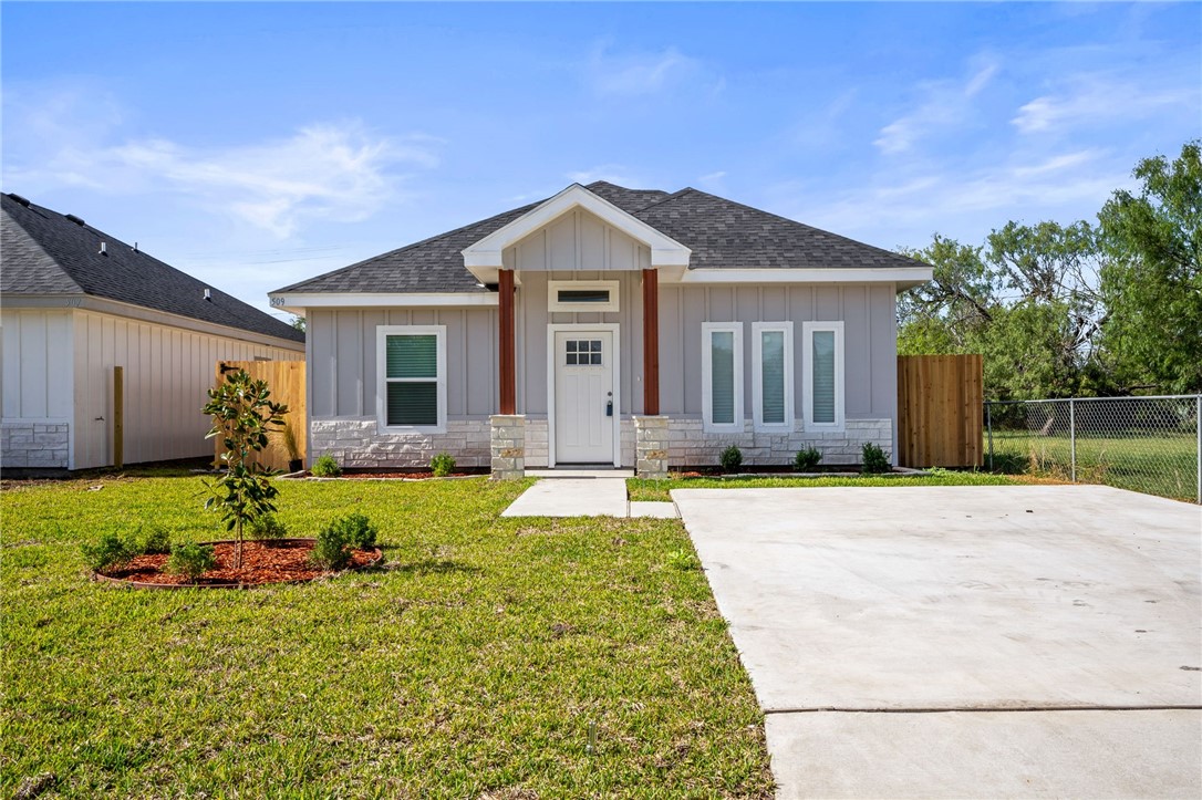 509 W Ragland Ave Property Photo 1