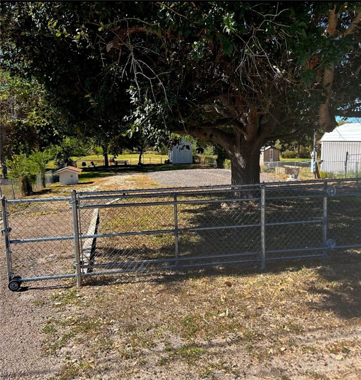 9637 County Road 505 Property Photo 1