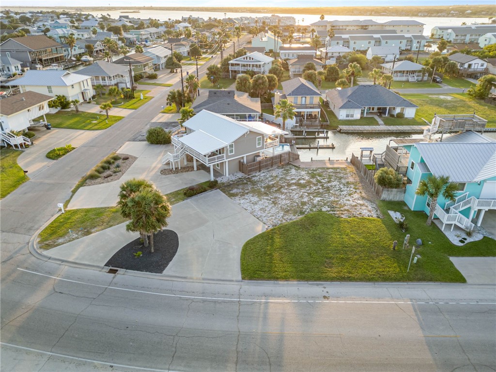 1863 Bay Shore Dr Property Photo 3