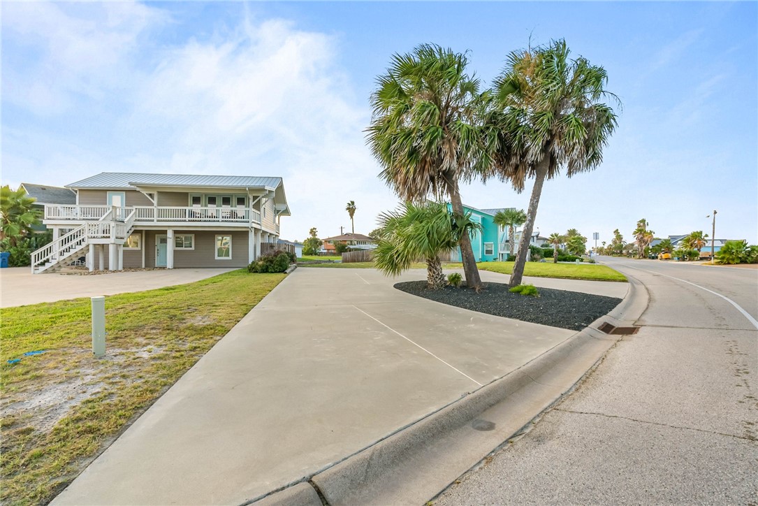 1863 Bay Shore Dr Property Photo 7
