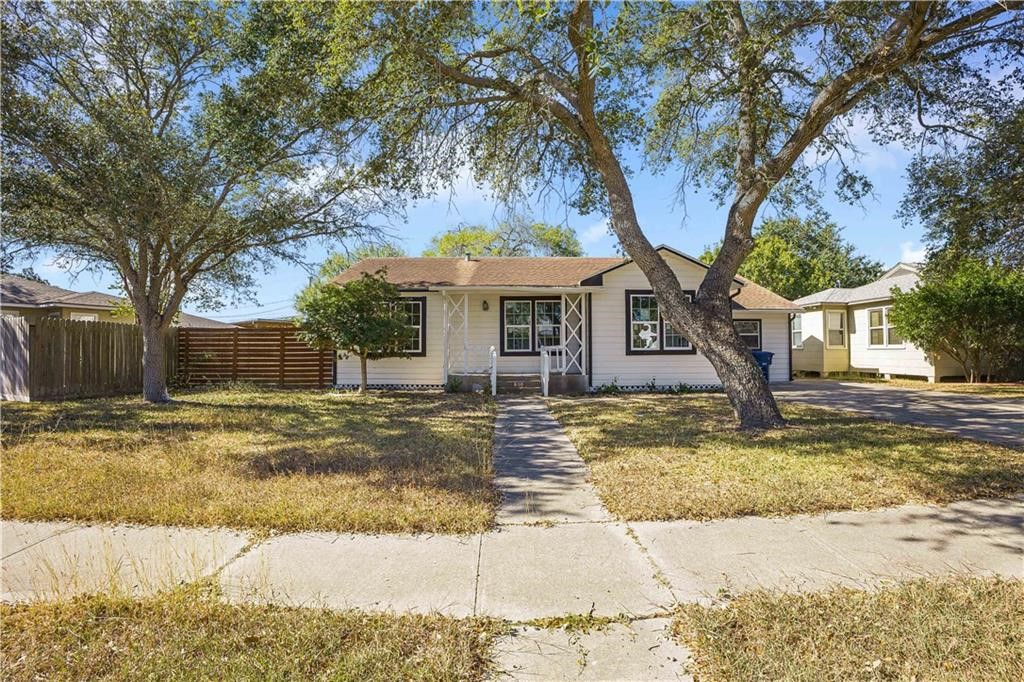 650 Mc Clendon St Property Photo 1