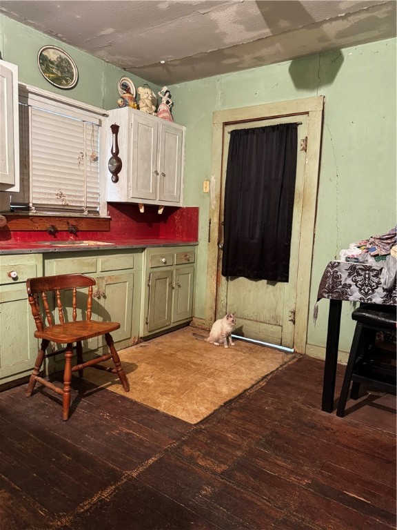 502 Encinal St Property Photo 3