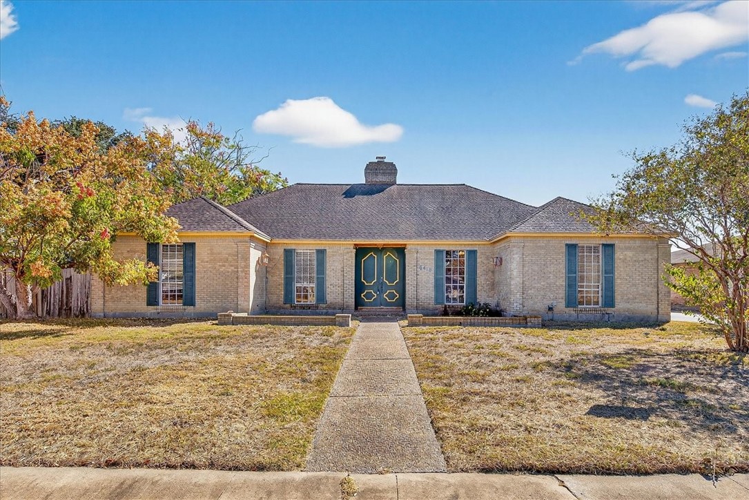6418 Long Circle Property Photo 1