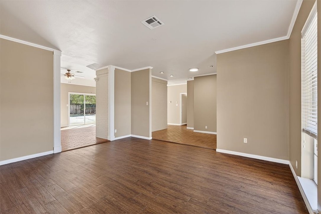 6418 Long Circle Property Photo 7
