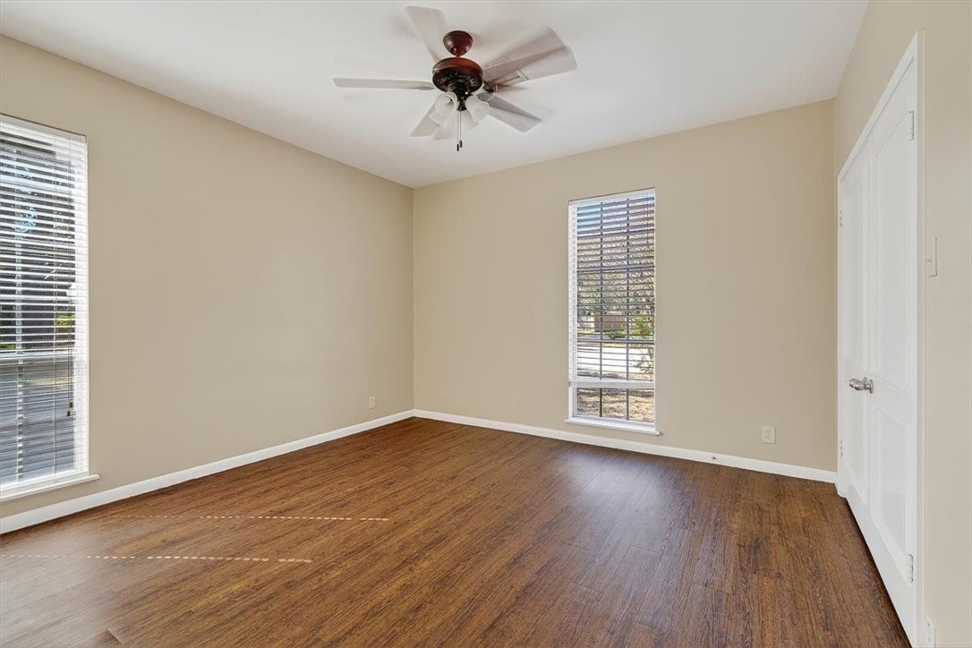 6418 Long Circle Property Photo 33