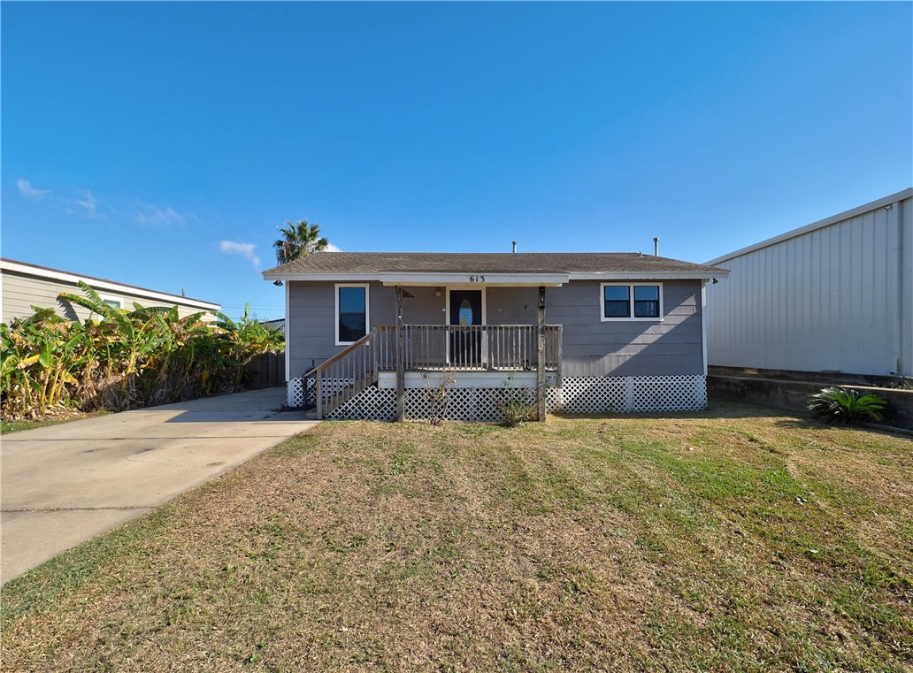 613 Gulf St Property Photo 1