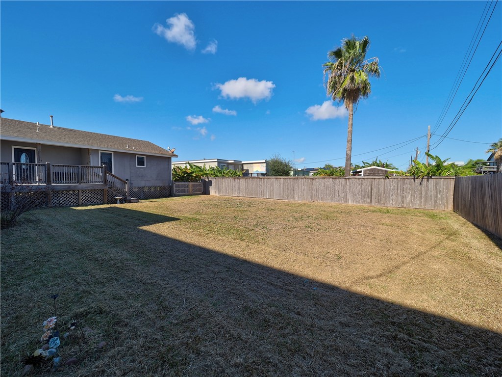 613 Gulf St Property Photo 5