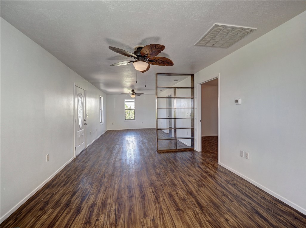 613 Gulf St Property Photo 7