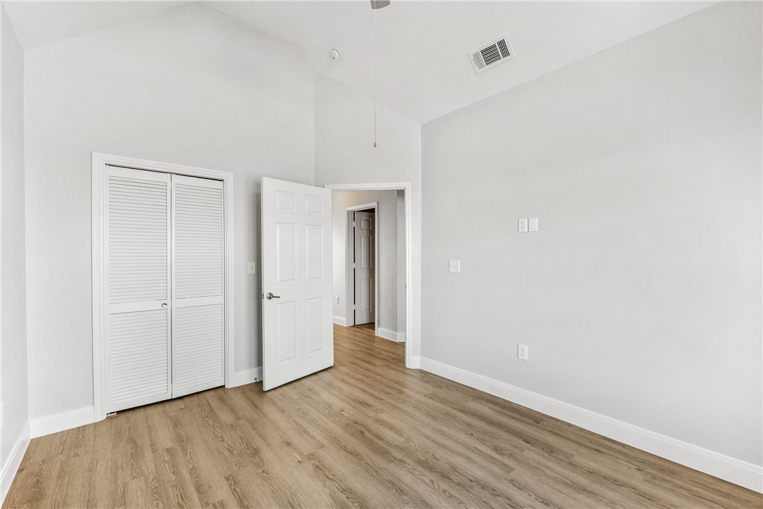 14814 Whitecap Blvd Property Photo 21
