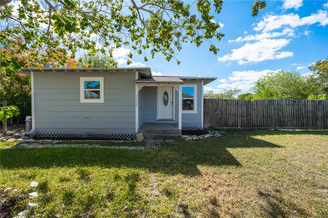 3609 Wright St Property Photo 2