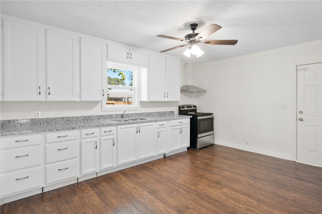 3609 Wright St Property Photo 14