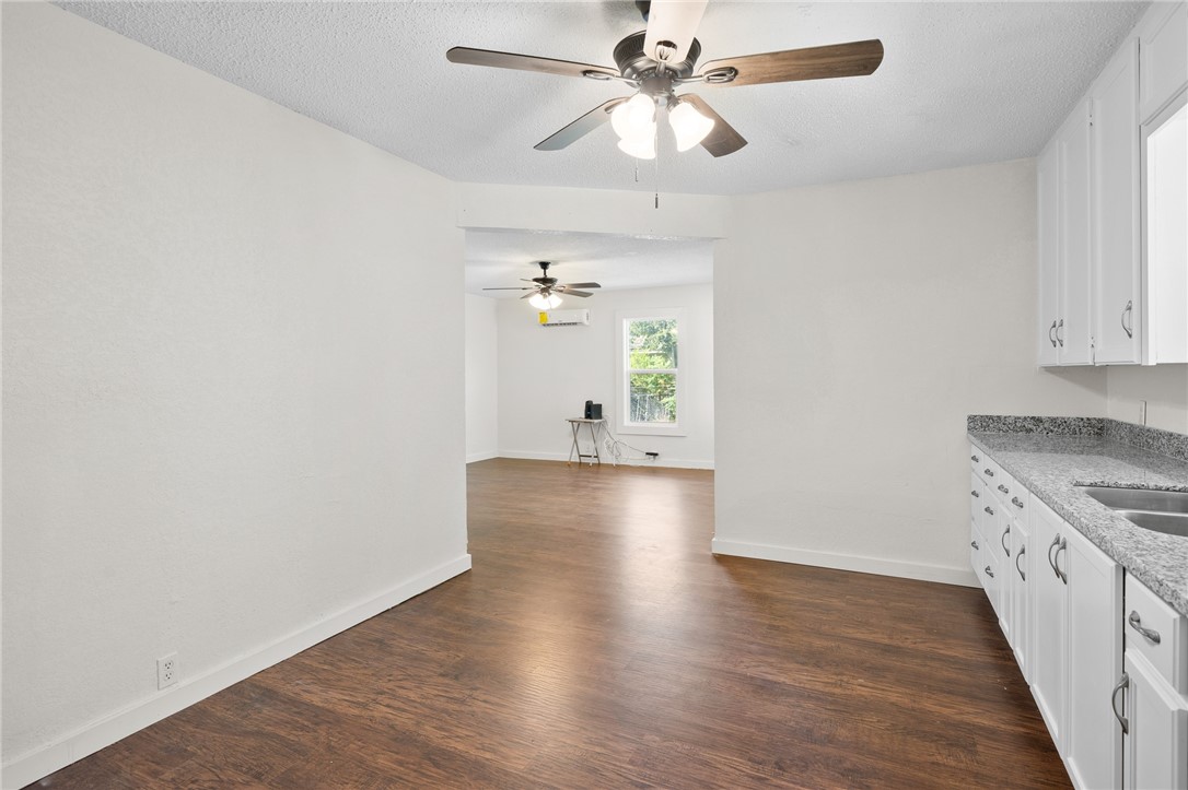 3609 Wright St Property Photo 16