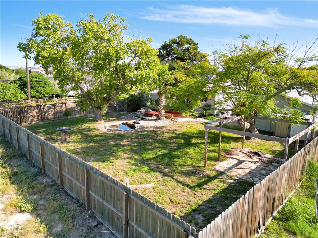 325 E Oaks Ave Property Photo 16