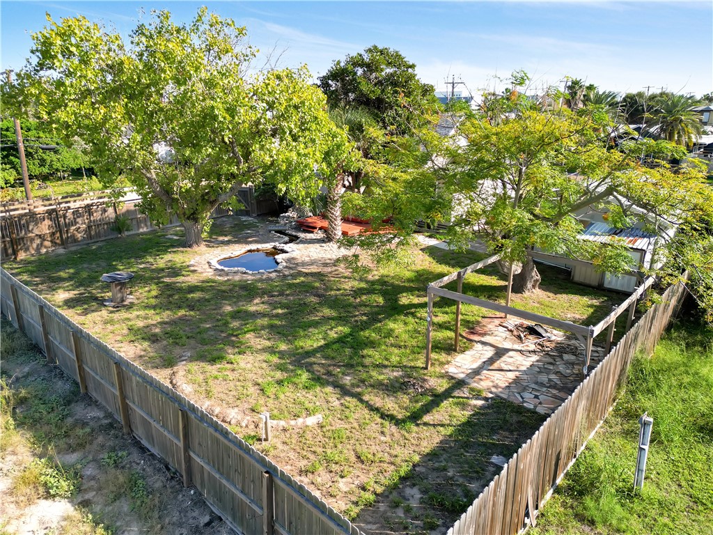 325 E Oaks Ave Property Photo 21
