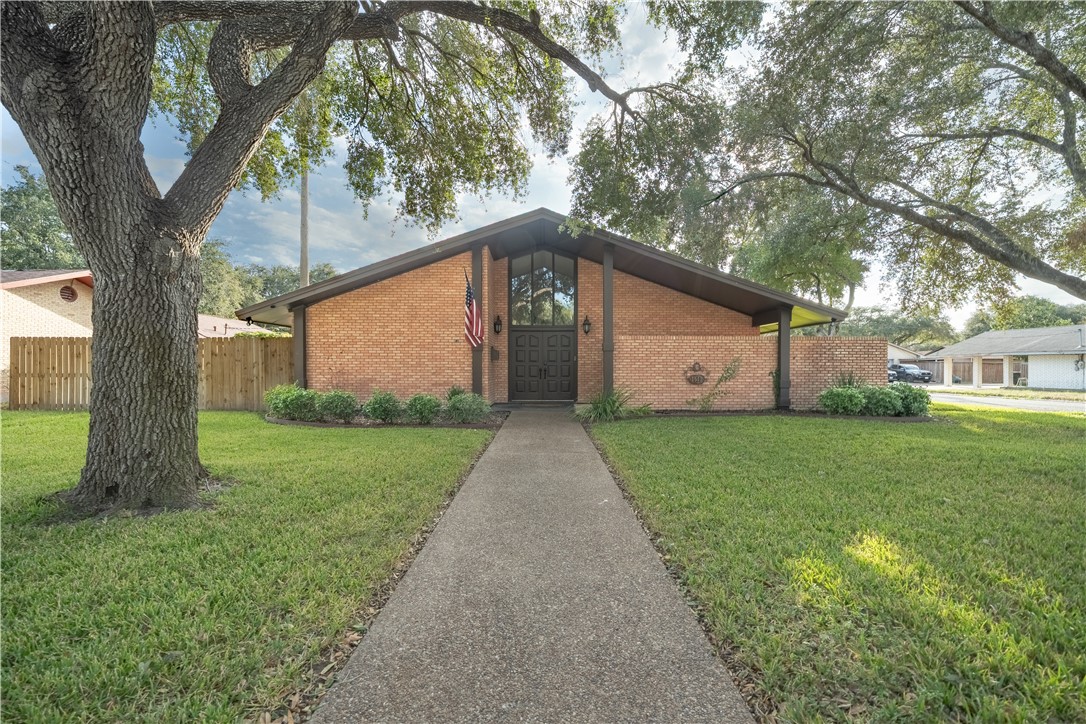 1519 Delwood Property Photo 1