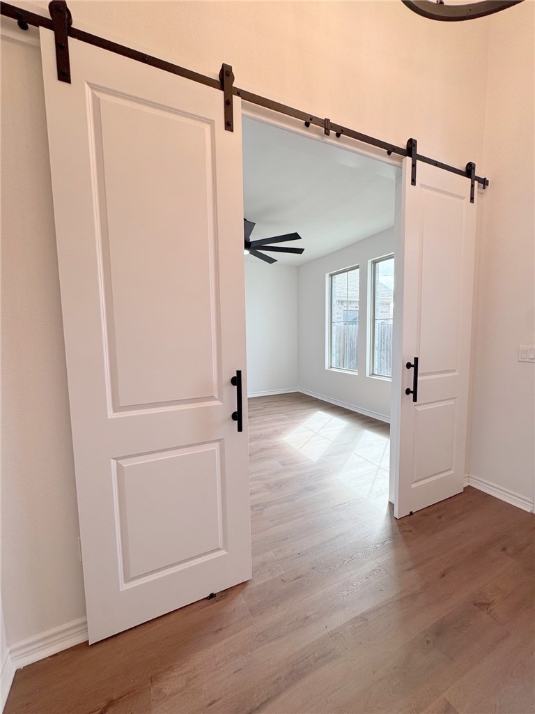 2405 Blessed St Property Photo 3