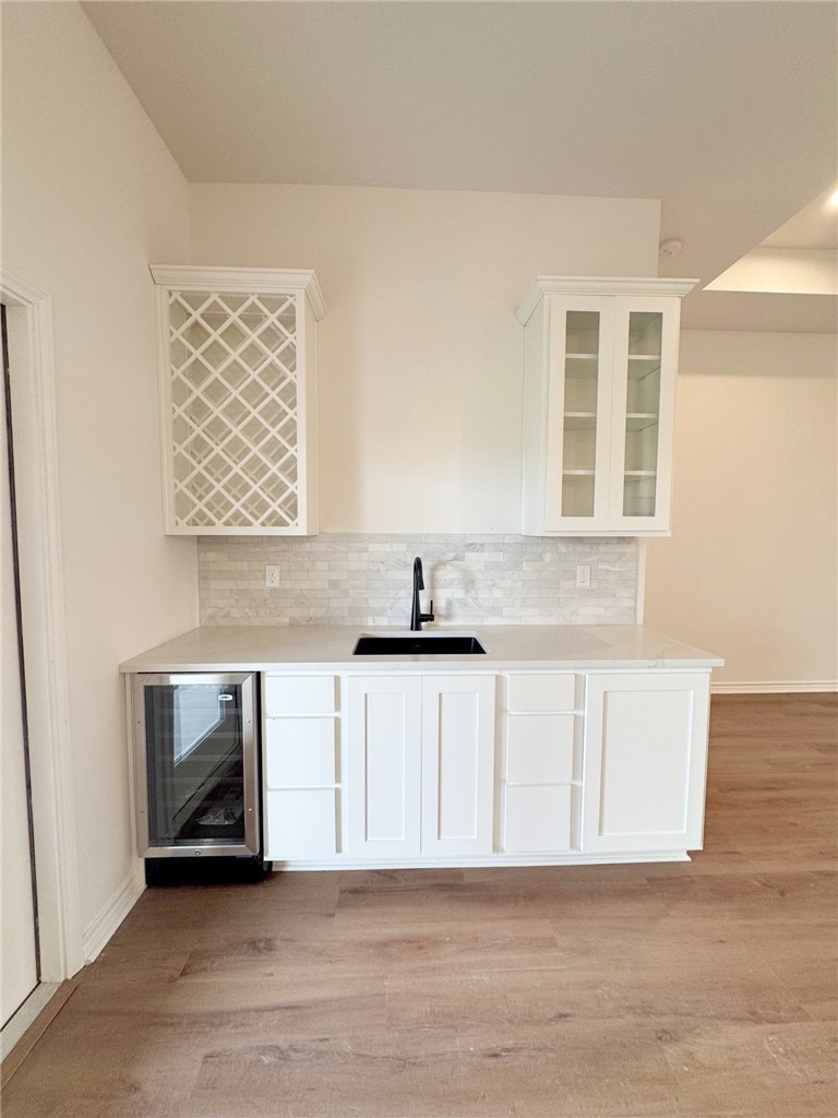 2405 Blessed St Property Photo 10