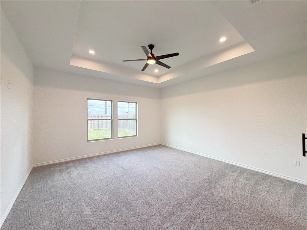 2405 Blessed St Property Photo 11