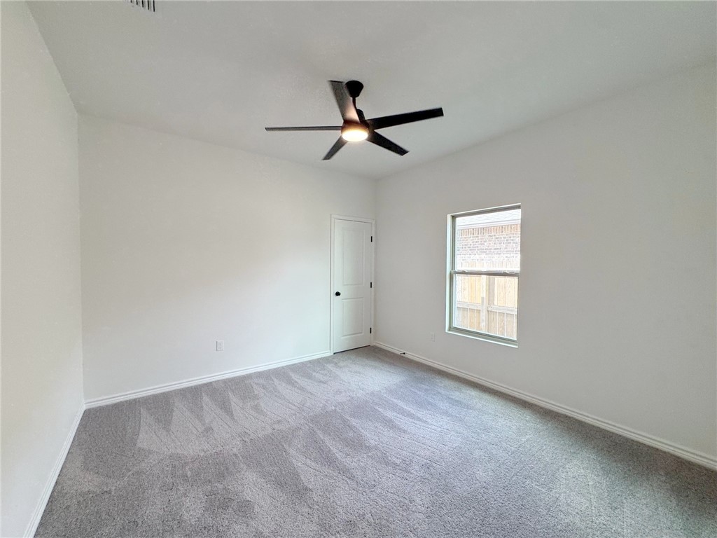 2405 Blessed St Property Photo 20