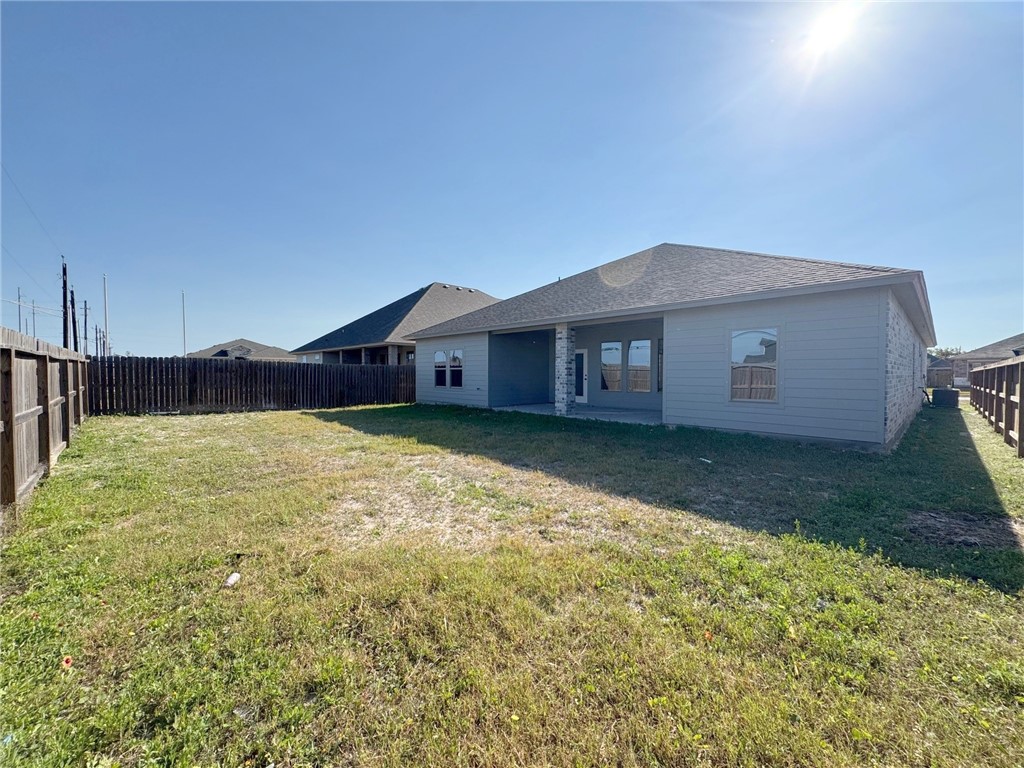 2405 Blessed St Property Photo 26