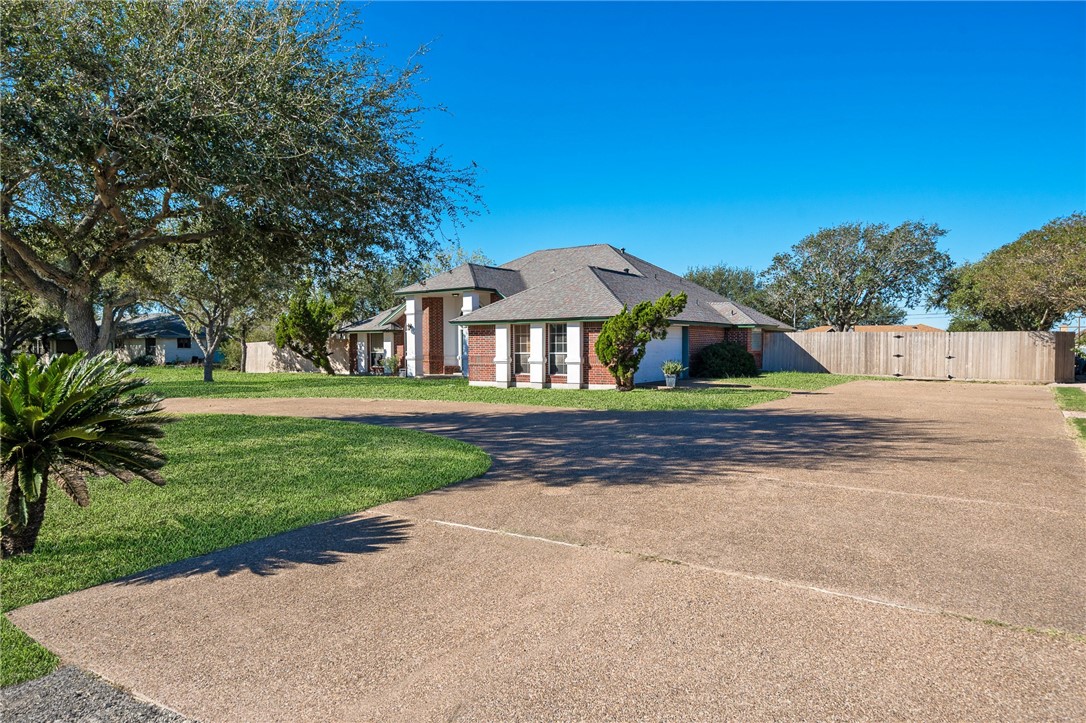4187 Country Pl Property Photo 4