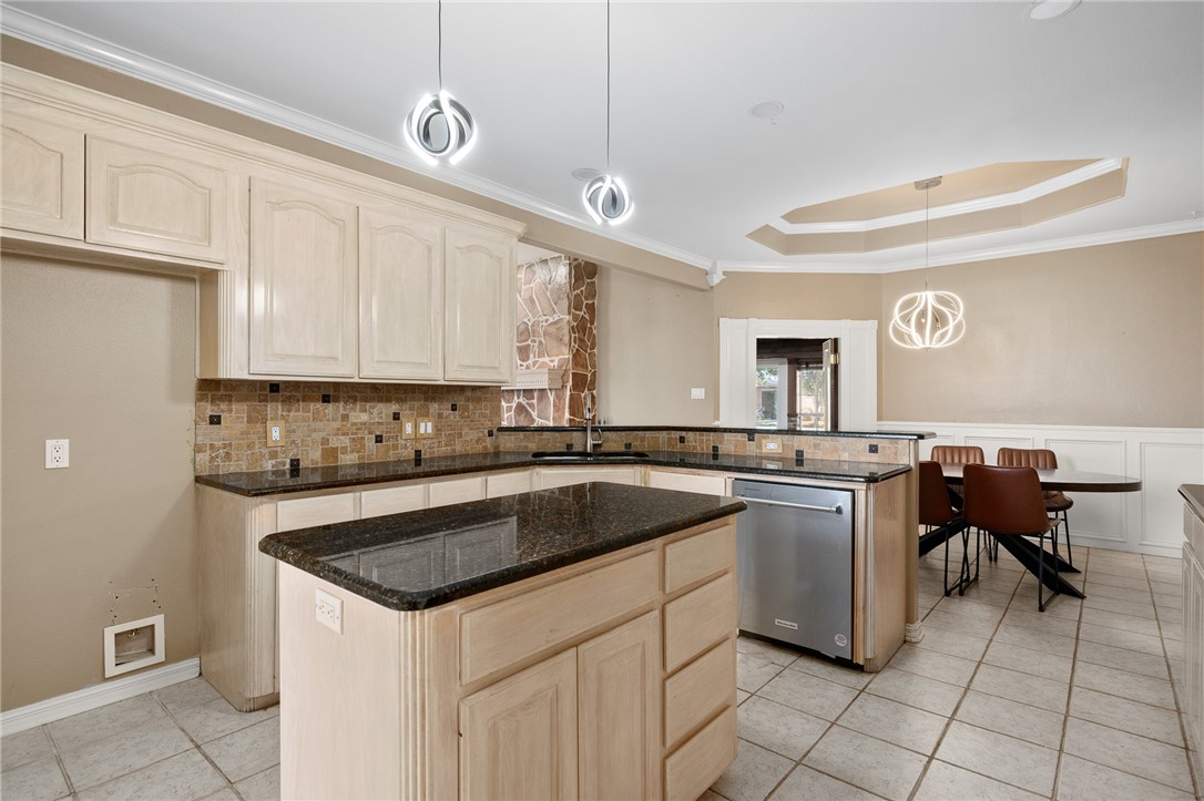 4187 Country Pl Property Photo 15