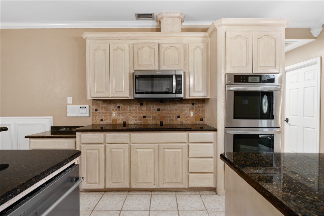 4187 Country Pl Property Photo 16