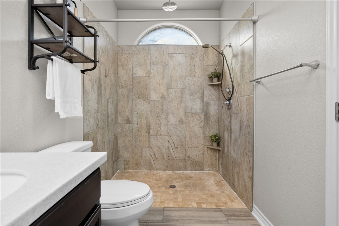 1032 Pasadena St Property Photo 23