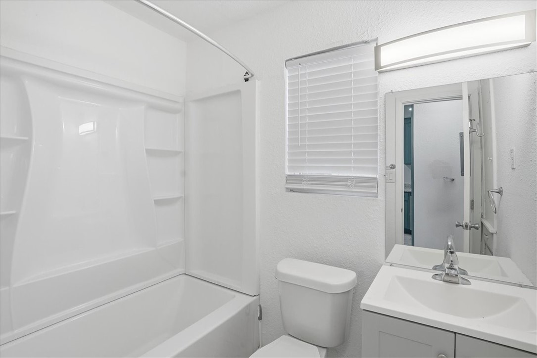 905 Louisiana Ave 3 Property Photo 5