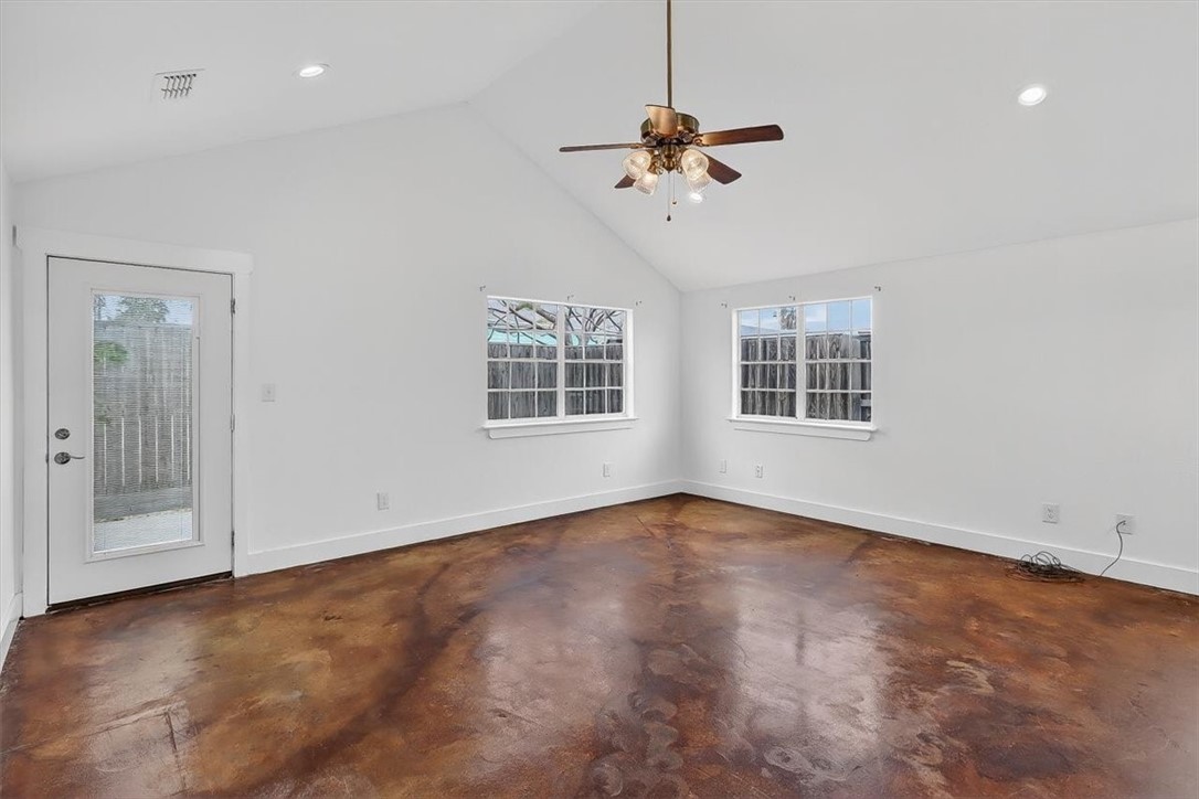 730 La Ronda Ct Property Photo 12