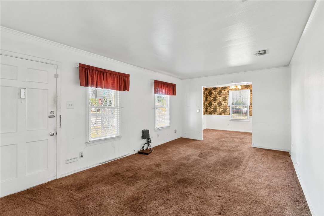 4302 Christie St Property Photo 4