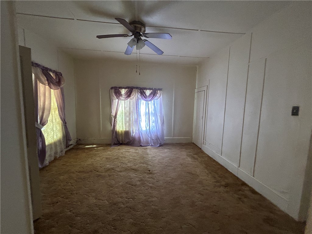 547 W Franklin St Property Photo 8