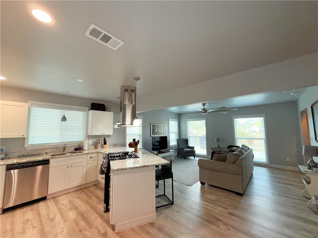 455 Louisiana Ave Property Photo 11