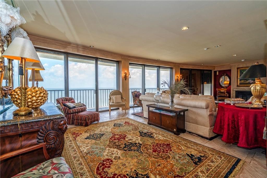 4500 Ocean Dr 9a Property Photo 12