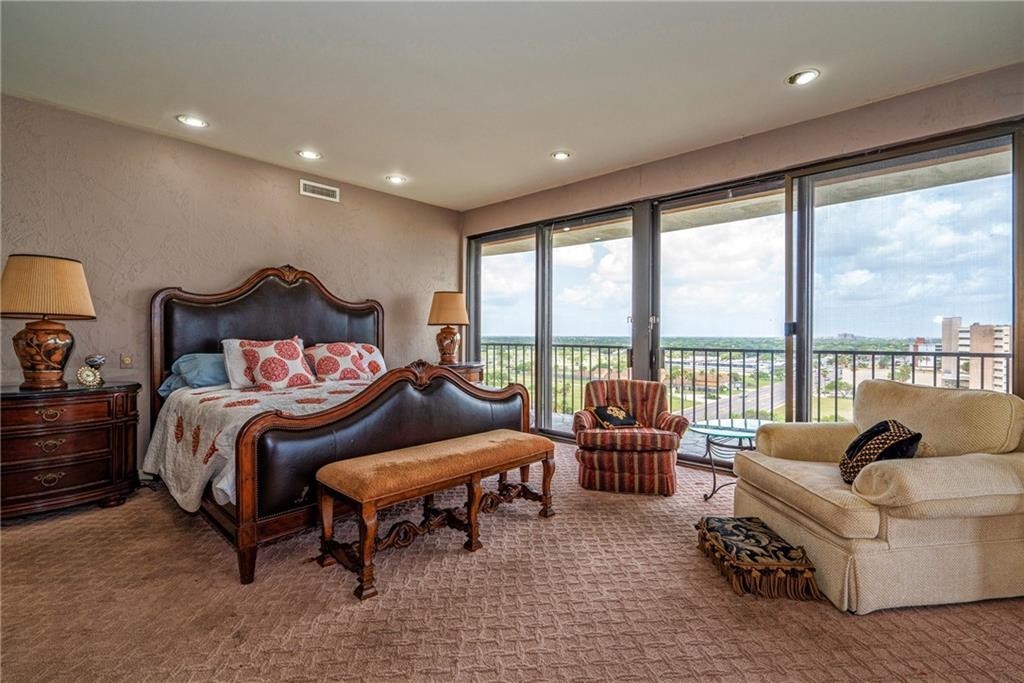 4500 Ocean Dr 9a Property Photo 17